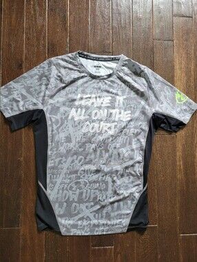 Under Armour youth XL, base layer, short sleeve, like new